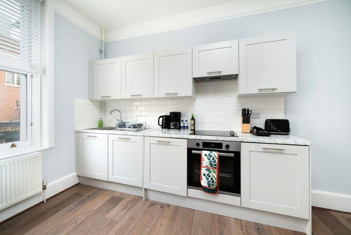 Cozy 1 Bedroom Flat In Greater * Londres
